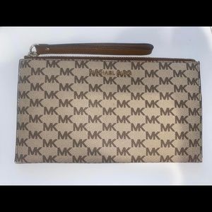 Michael Kors Wristlet